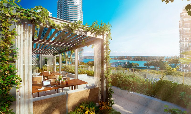 2200 Brickell resort-style amenities